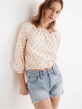 This Madewell Gathered Puff-Sleeve Crop Top features a boho floral foulard print